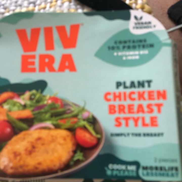 photo of Meatless Farm 2 Chicken Breasts shared by @jacalice on  06 Apr 2022 - review