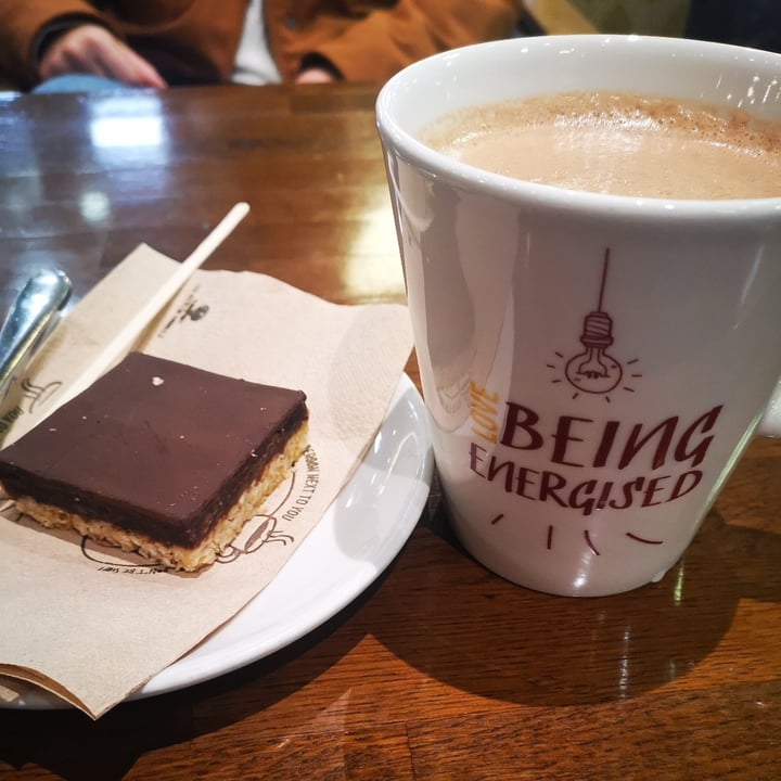 review photo of Insomnia Coffee Company Vegan Millionaire shared by @nomeutente on 13 Feb 2022 - review