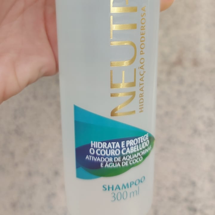 photo of Neutrox Shampoo shared by @luisefranca on  29 Apr 2022 - review