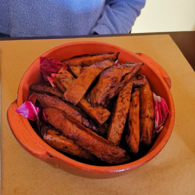 Photo of the dish “Straccetti di seitan con radicchio e balsamico”
