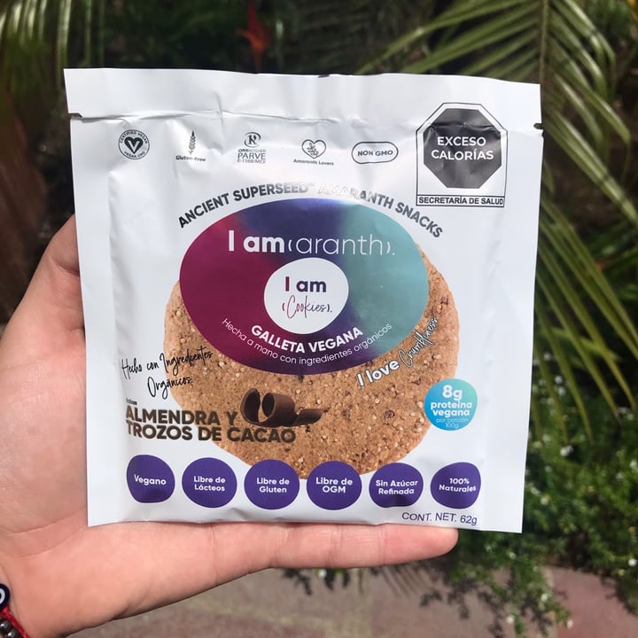 photo of  I am (aranth). Galleta Vegana De Almendras Y Trozos De Cacao shared by @crostina on  07 Aug 2021 - review