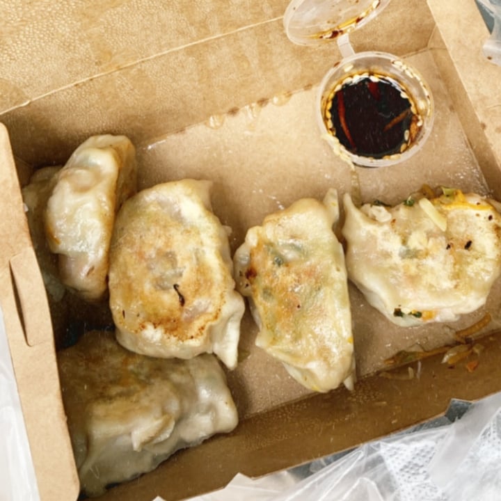 photo of Real Food Cabbage mushroom dumplings shared by @yummyveggies on  29 Mar 2021 - review