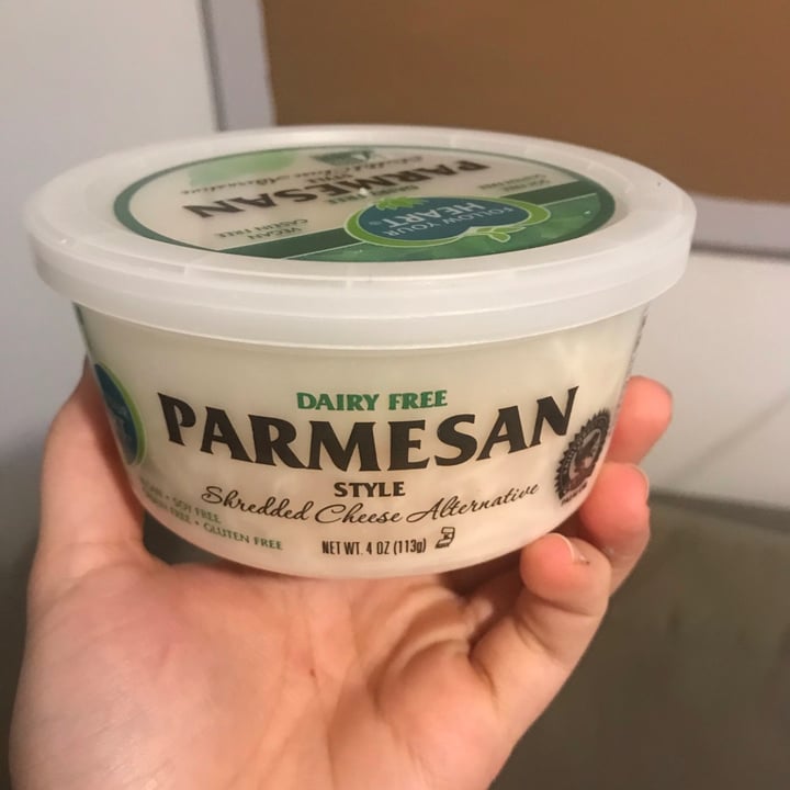 photo of Follow your Heart Dairy-Free Parmesan Shredded shared by @emivb on  26 Jul 2020 - review