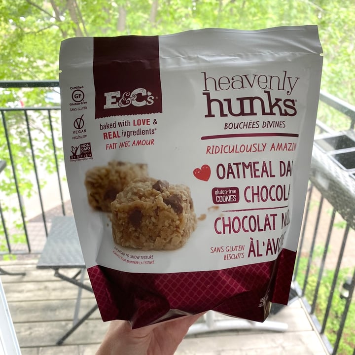 photo of E&C's Heavenly Hunks Oatmeal Dark Chocolate shared by @vickitten on  02 Jun 2021 - review