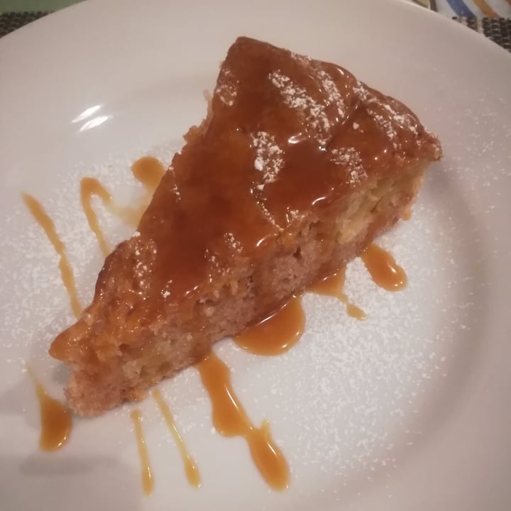 photo of Ma Va' ? Restaurant Roma Torta Di Mele E Caramello Salato shared by @obstinatevegangirl on  02 Jul 2021 - review