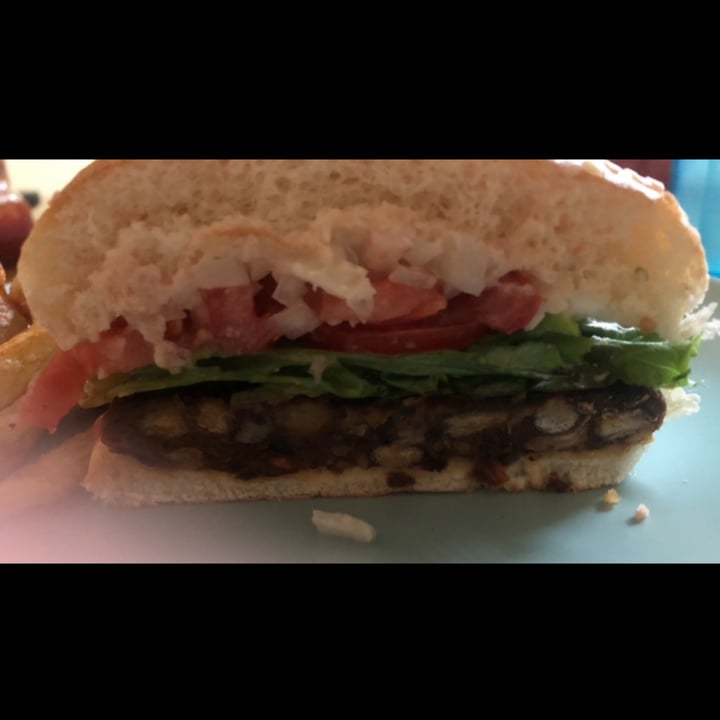 photo of President's Choice Black Bean, Corn & Sweet Potato Veggie Burger shared by @freckles2019 on  16 Dec 2022 - review