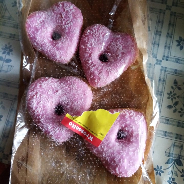 photo of Rossetto Donats shared by @robertanatoli on  18 Mar 2022 - review