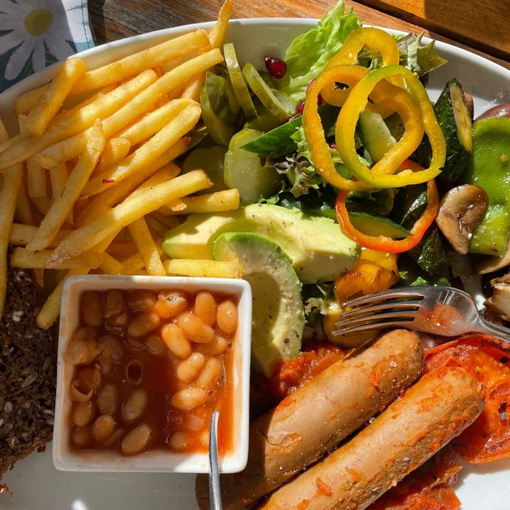 review photo of Bay Leaf & Thyme Vegan Sausage Breakfast shared by @emzjane88 on 06 Sep 2021 - review