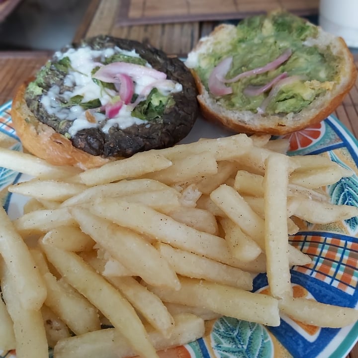 review photo of Fat Vegan Hamburguesa Fat shared by @ghaby on 22 Oct 2020 - review