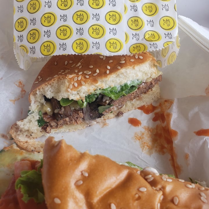 photo of STALK & SPADE Shroom Burger shared by @rachelanninmn on  01 Jun 2022 - review