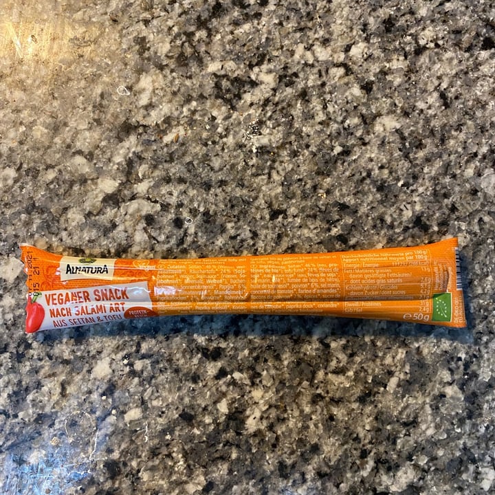 review photo of Alnatura Veganer Snack - nach Salami Art shared by @tofubae on 18 May 2021 - review