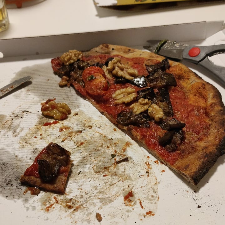 photo of Pizzeria La Perla de Caio Pizza Marinara shared by @marpy on  09 Apr 2022 - review