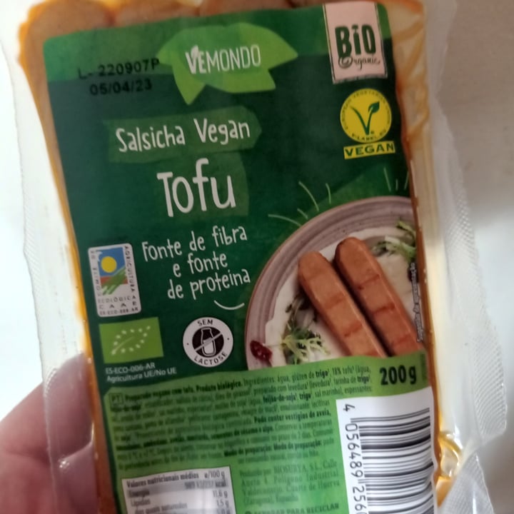 photo of Vemondo Vegan Sausages shared by @moosuky-san on  20 Nov 2022 - review