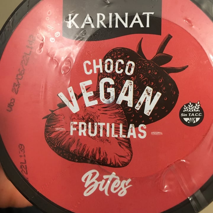 photo of Karinat Choco Vegan Frutillas Bites shared by @camicamelo on  22 Dec 2021 - review