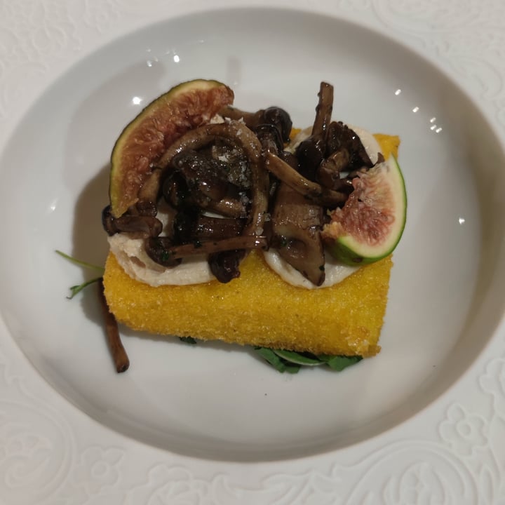 photo of Linfa Milano - Eat Different Morbido di polenta shared by @costanzacacini on  19 Nov 2022 - review