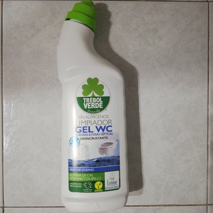 photo of Trébol verde Limpiador gel wc shared by @miru on  26 Aug 2021 - review