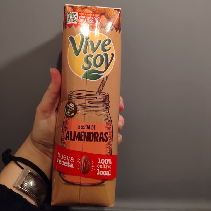 photo of ViveSoy Bebida De Almendra shared by @claramentevegana on  29 Jul 2021 - review