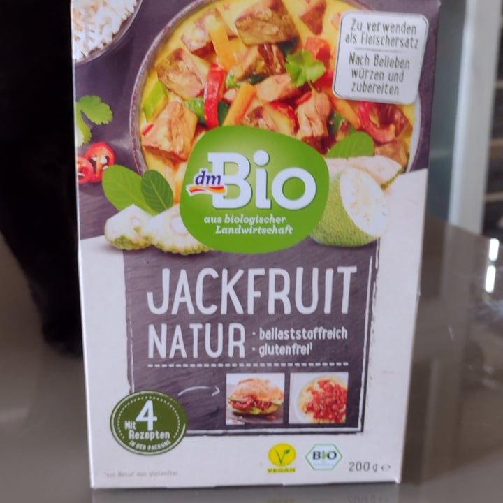 photo of dmBio Pulled jackfruit shared by @sselvatika on  31 Mar 2022 - review