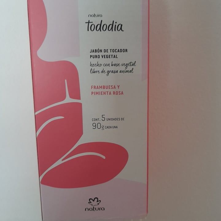 review photo of Natura Jabón de frambuesa y pimienta roja shared by @luaaabril8 on 21 Nov 2021 - review