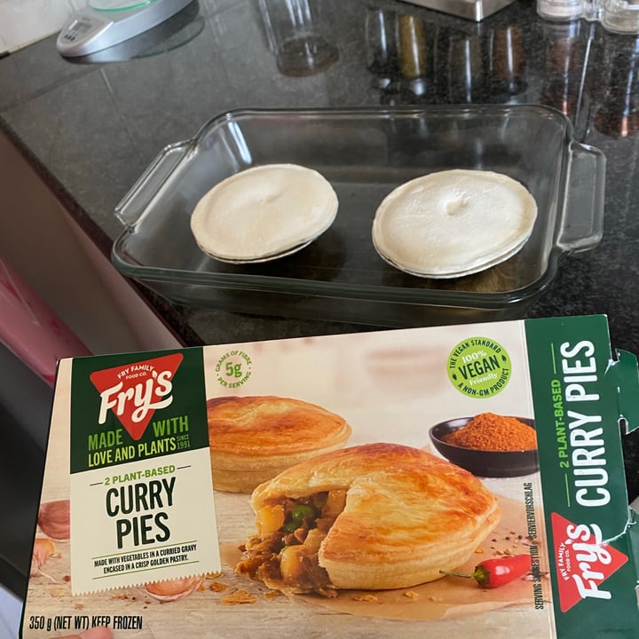 photo of Fry's Family Food 2 Curry Pies shared by @sehbear on  10 Aug 2021 - review