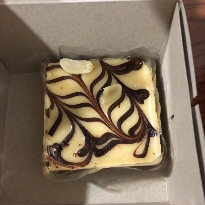 photo of Kind Kones Chunky Peanut Butter 'Cheesecake' shared by @meltingpotatoes on  16 Nov 2020 - review