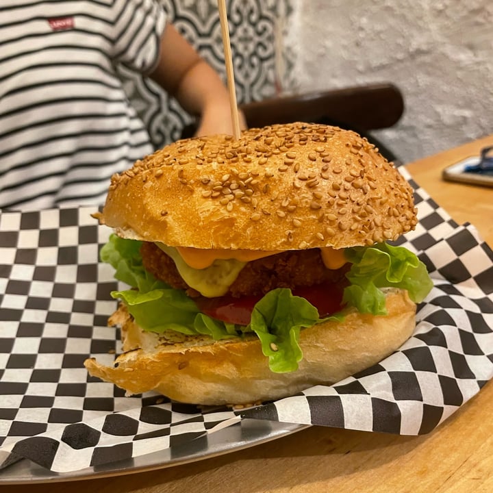 photo of La Golosa Vegan Vurger - Gracia Clásica shared by @sara18 on  25 Jul 2022 - review