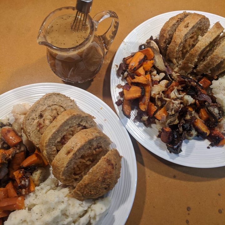 photo of Sol Cuisine Stuffed Turk’y With Gravy shared by @courage-and-a-brick on  14 Dec 2020 - review