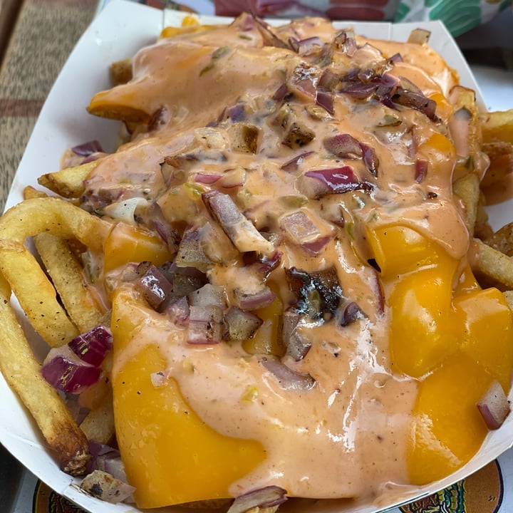 photo of NOMOO New American Burgers Animal Style Fries shared by @soniaelsie on  28 Nov 2021 - review