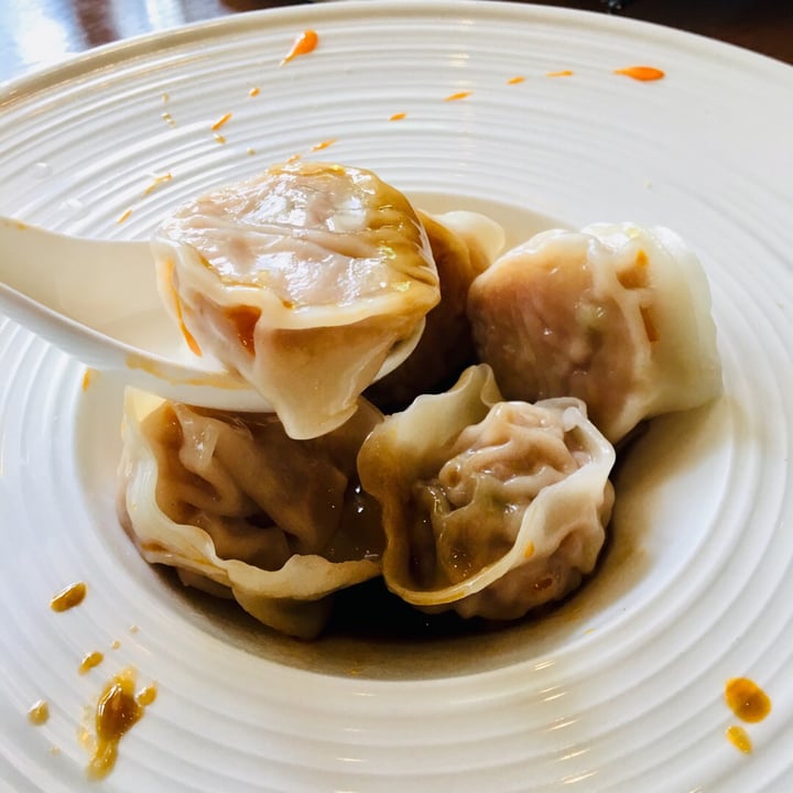 photo of EMPRESS Sichuan Plant-Based Meat & Cabbage Steamed Dumplings shared by @herbimetal on  19 Dec 2019 - review