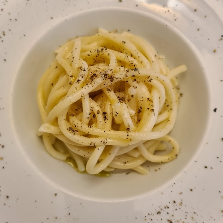 photo of Life Bistrot - Plant Based Restaurant - Archaeological Site Pici con crema al formaggio di ceci e pepe shared by @yuribruce on  16 Oct 2022 - review