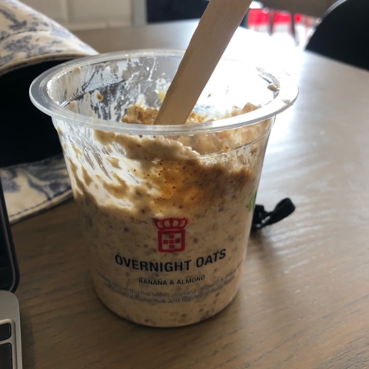 photo of Vida E Caffé Banana & Almond Overnight Oats shared by @vexedsnowflake on  10 Jun 2021 - review