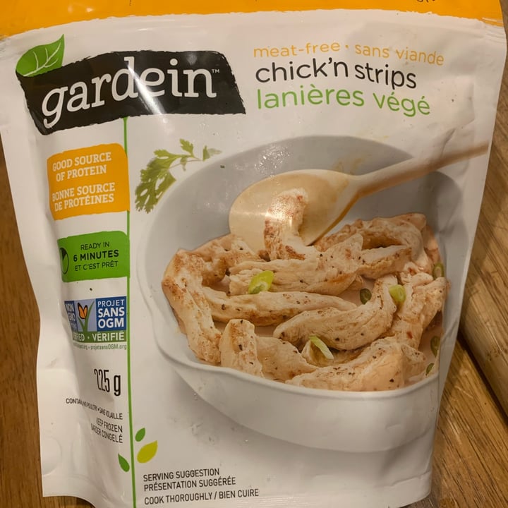 photo of Gardein Chickn strips shared by @catsafe on  29 Nov 2021 - review