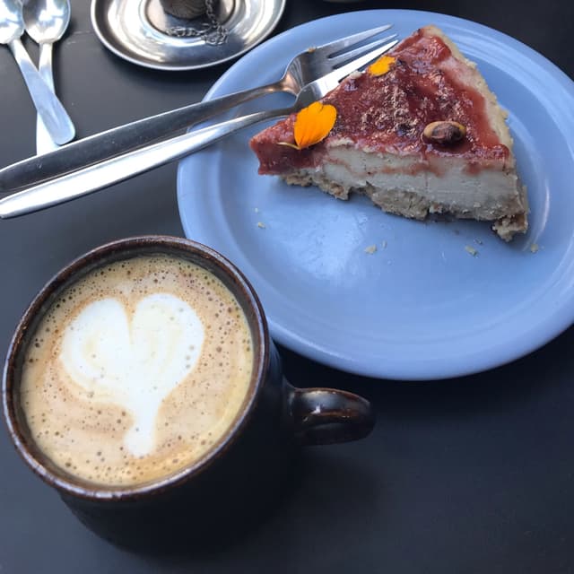 「Cheesecake De Frutos Rojos」の料理の写真