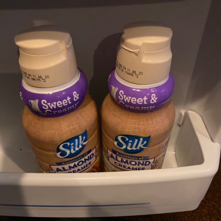 photo of Silk  Sweet & Creamy Almond Creamer shared by @fu on  29 Apr 2020 - review