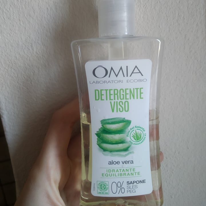 photo of Omia Laboratoires Detergente viso shared by @arya123stella on  04 Dec 2021 - review