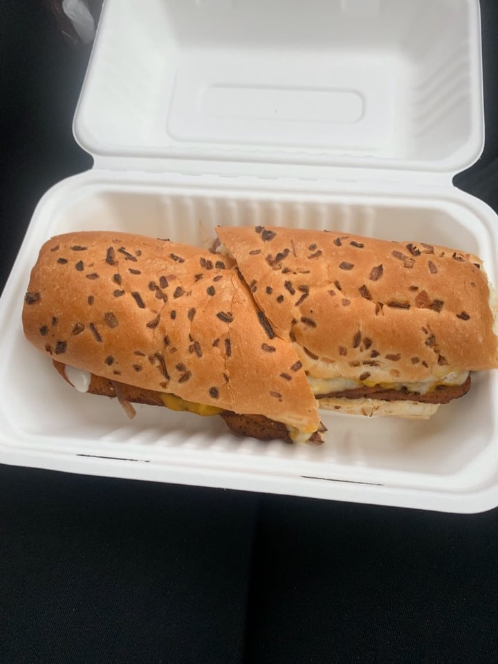 review photo of Hearts Choices Cafe Market “Beef” Dip Sandwich shared by @veganmegandl on 14 Jan 2020 - review