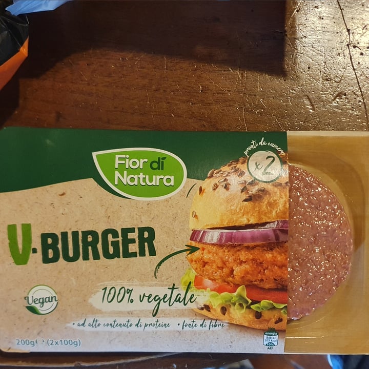 photo of Fior di Natura V-Burger shared by @aileen0 on  16 May 2022 - review