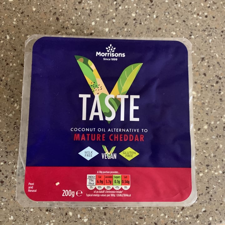 review photo of Morrisons V Taste Mature Cheddar Block shared by @samwrtn on 10 Jun 2020 - review