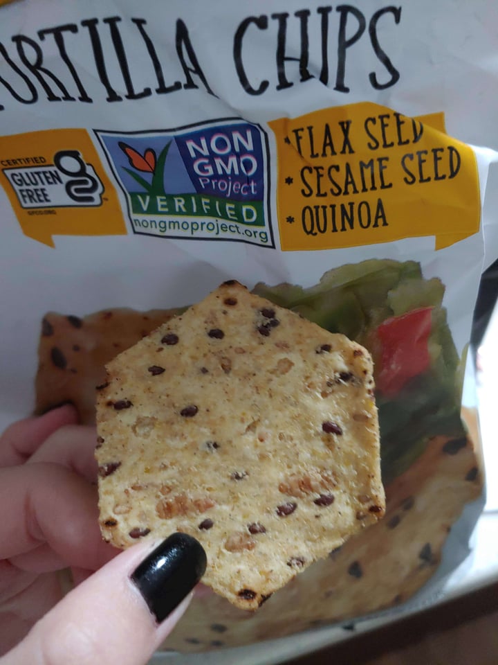 photo of Food Should Taste Good Multi grain Tortilla Chips shared by @nchen31 on  07 Nov 2021 - review