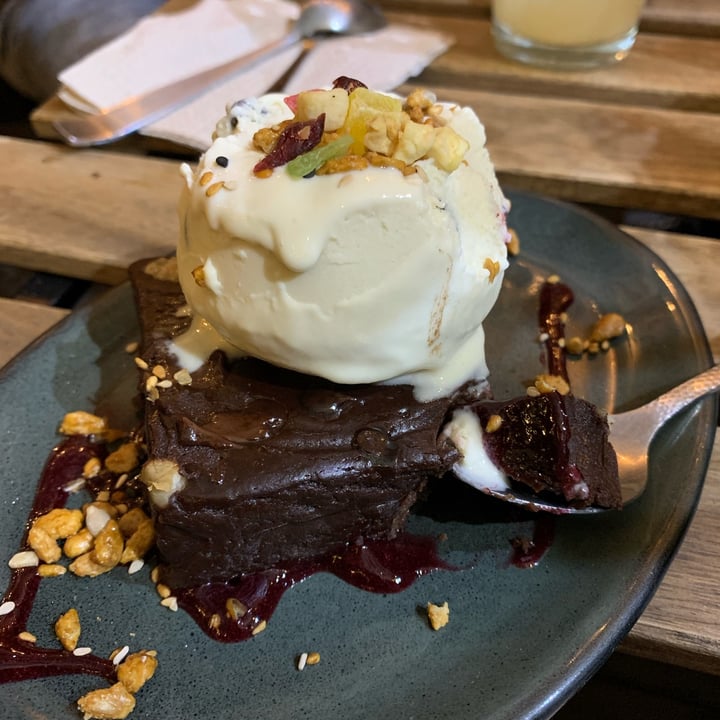 photo of Veguísima Brownie shared by @carlaconcvivi on  16 Jul 2022 - review