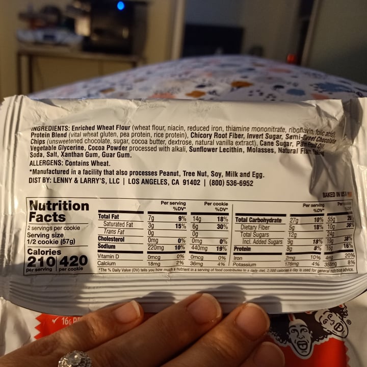 review photo of Lenny & Larry’s The Complete Cookie Double Chocolate 113g shared by @plantbasedlans on 16 Jul 2020 - review