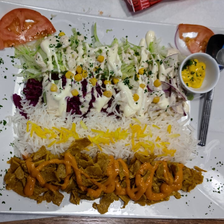 photo of Pizzeria-Kebab Monte Ararat (Vegano / Vegetariano) Comer piatto shared by @mayaivo81 on  19 Jul 2021 - review