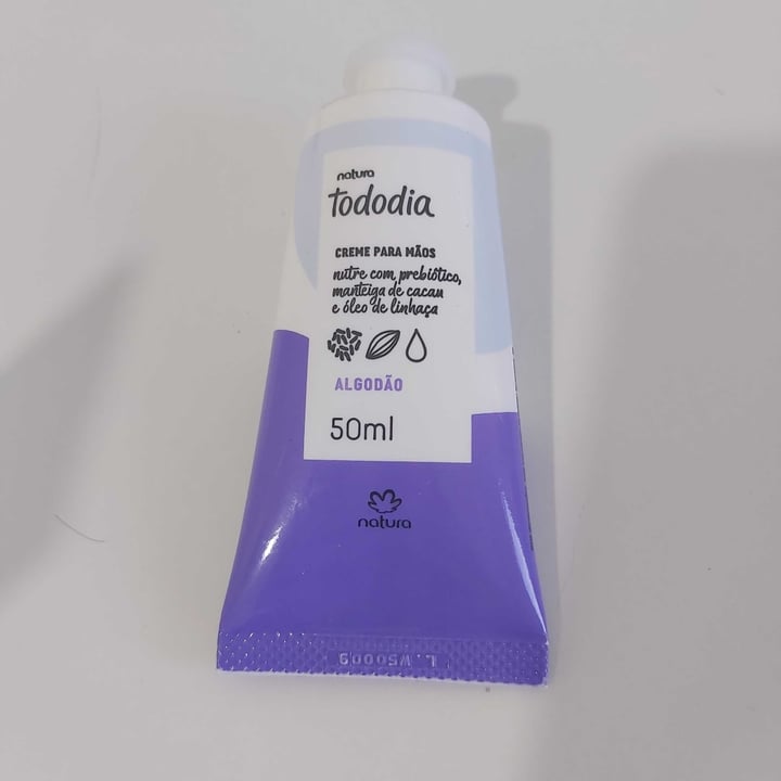 review photo of Natura creme para mãos Tododia algodão shared by @raiaguirra on 25 Jun 2022 - review