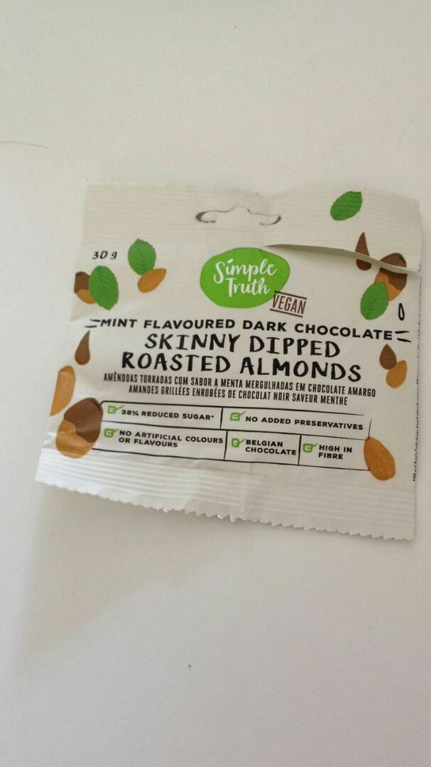 photo of Simple Truth Dark Chocolate Skinny Dipped Roasted Almonds shared by @teaganogorman on  20 Jul 2019 - review