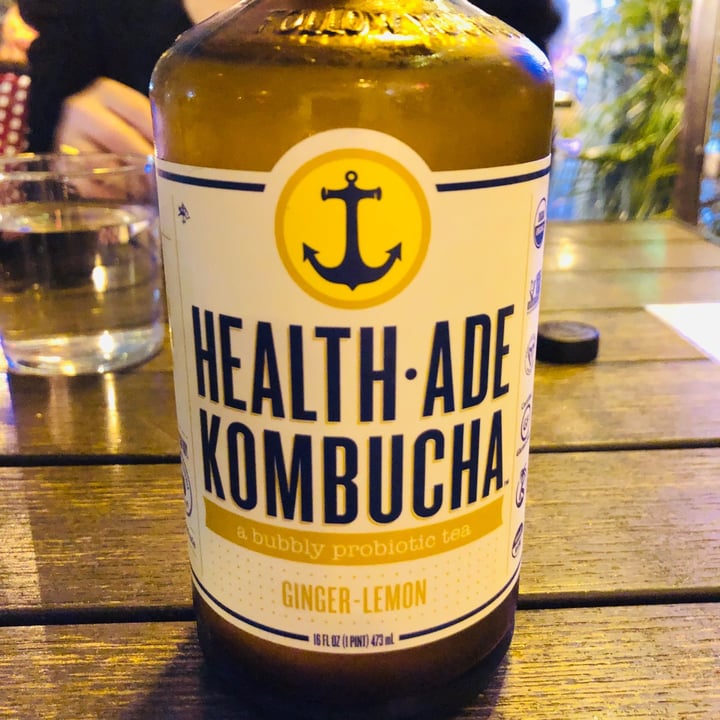 photo of Health-Ade Ginger lemon kombucha shared by @moustachedvegan on  17 May 2021 - review