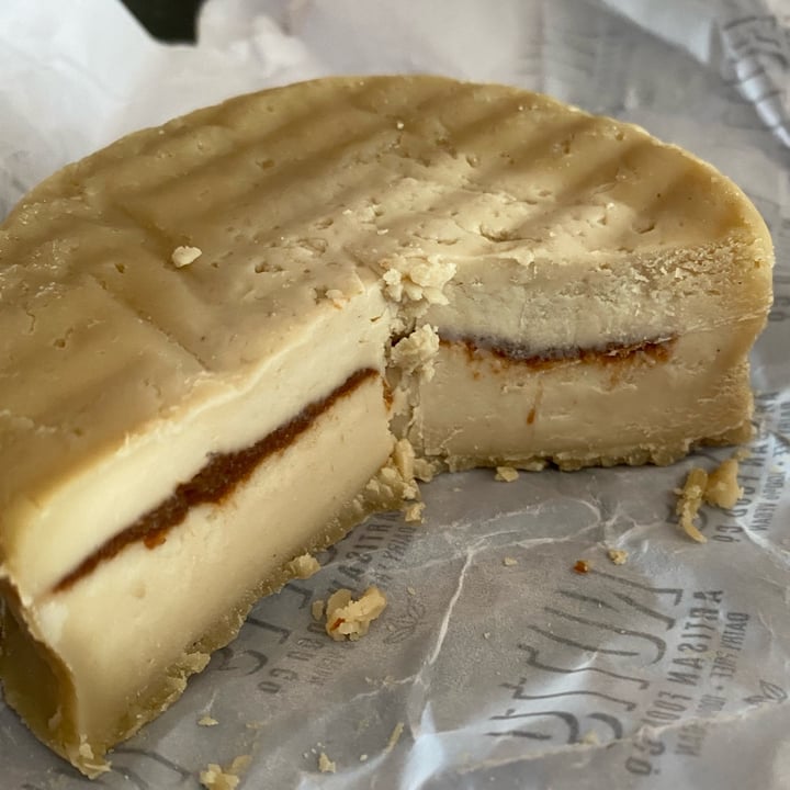 review photo of Nutty Artisan Foods Curado Con Membrillo shared by @veganagram on 08 Oct 2022 - review