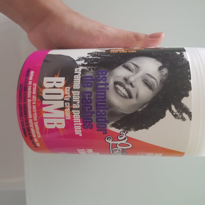 photo of Soul Power Brasil Creme para pentear estimulador de cachos shared by @japamatsumoto on  12 May 2022 - review