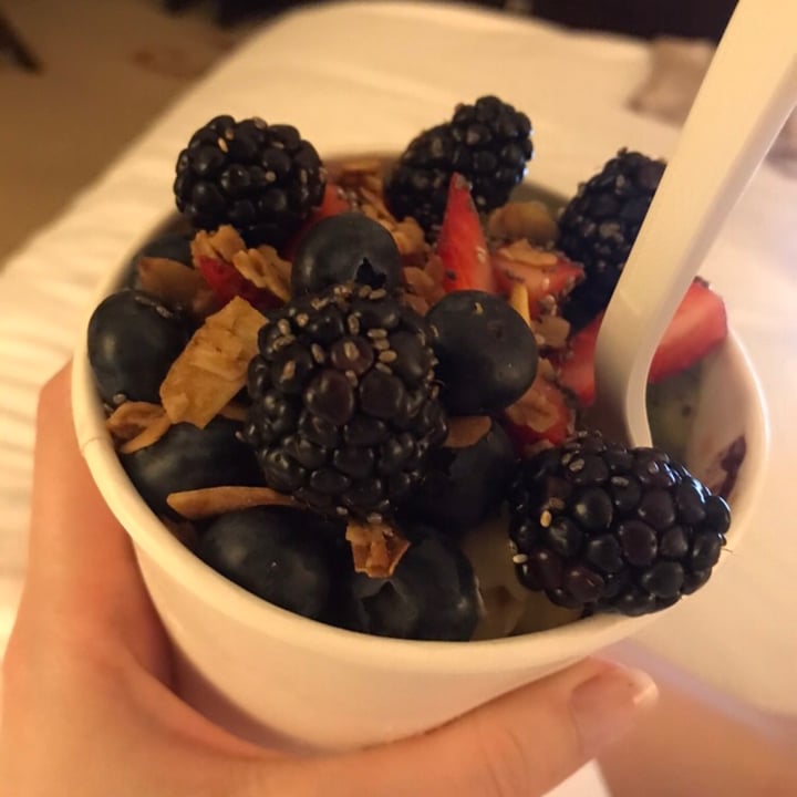 review photo of Acai & Co Acai Bowl shared by @alexandrastefan on 19 Aug 2020 - review