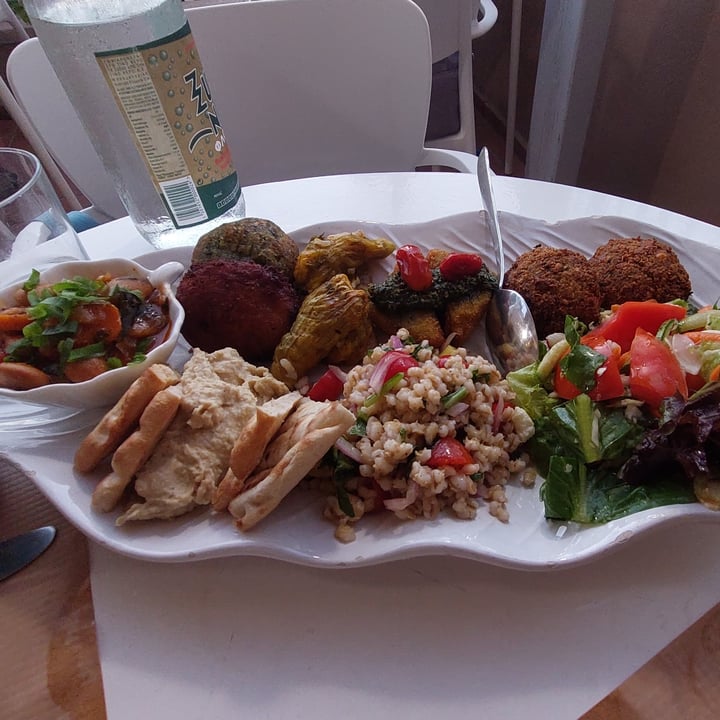 photo of Pulse (Vegan-Vegetarian) Mezze For Two shared by @wandavetveg on  11 Sep 2022 - review