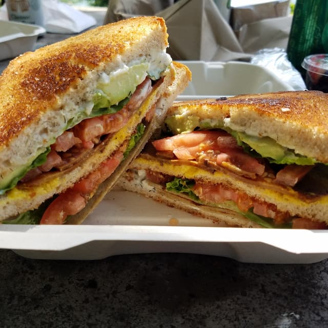 Foto del piatto “Turkey Bacon Club”